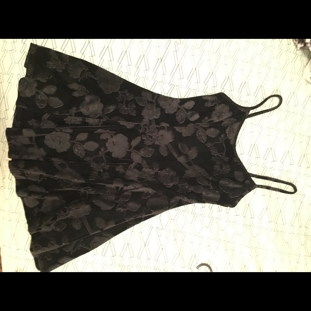 Velvet dress with floral design. Size Small